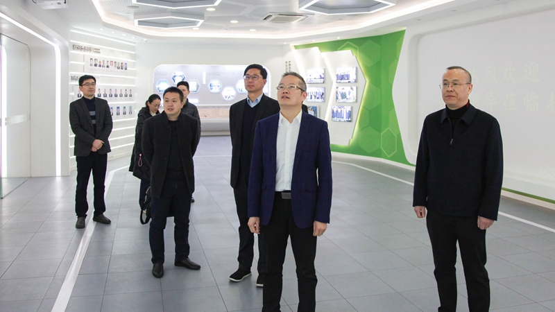 省供銷社黨委委員、理事會副主任董益彪走訪浙農(nóng)