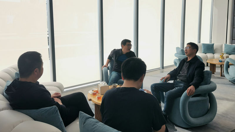 松陽縣住房公積金管理中心主任李樟標調研浙農實業(yè)南宸府項目