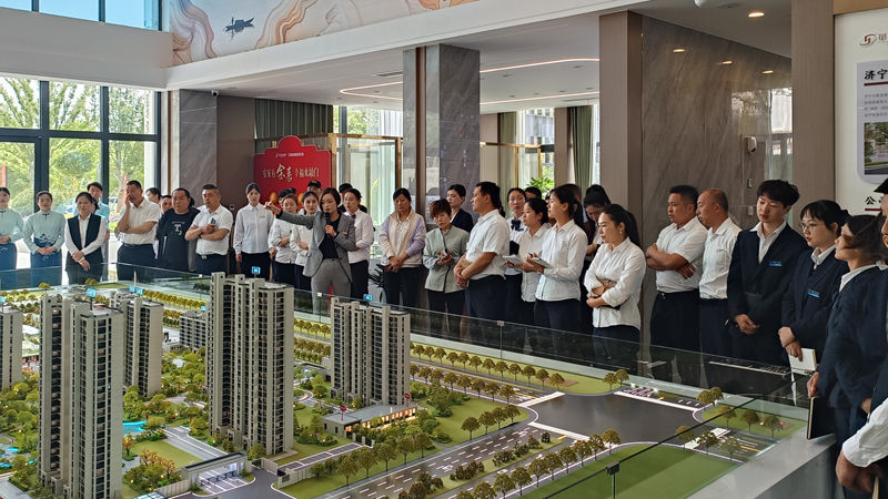 濟(jì)寧華都開(kāi)展物業(yè)團(tuán)隊(duì)營(yíng)銷(xiāo)賦能培訓(xùn)