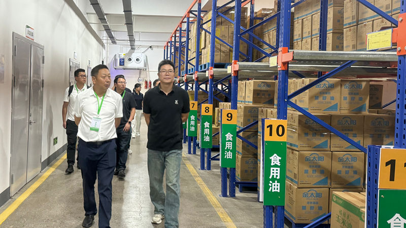 云南省楚雄州供銷(xiāo)社主任趙光賢考察浙農(nóng)華盛