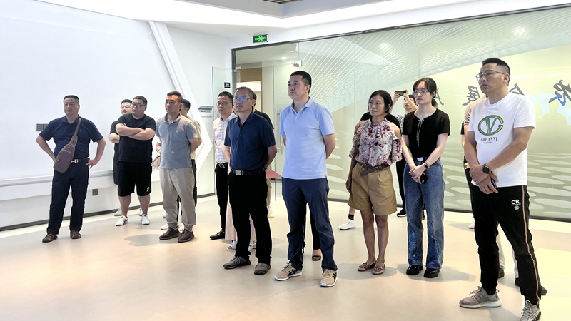 衢州市發(fā)改委黨委委員、對(duì)口辦副主任陳齊禮到浙江農(nóng)合考察消費(fèi)幫扶工作